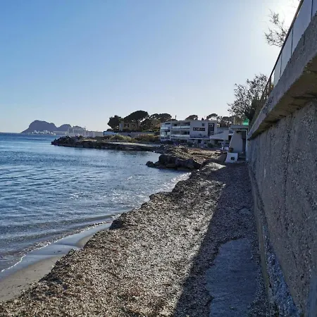 Les Pieds Dans L'eau Saint-jean * La Ciotat